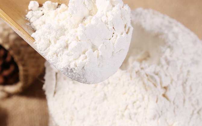 雪花面粉和普通面粉哪个好